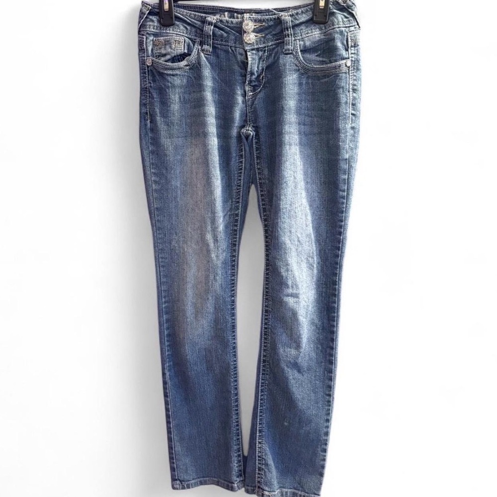 Wallflower Women's Classic Blue Boot Cut Jeans